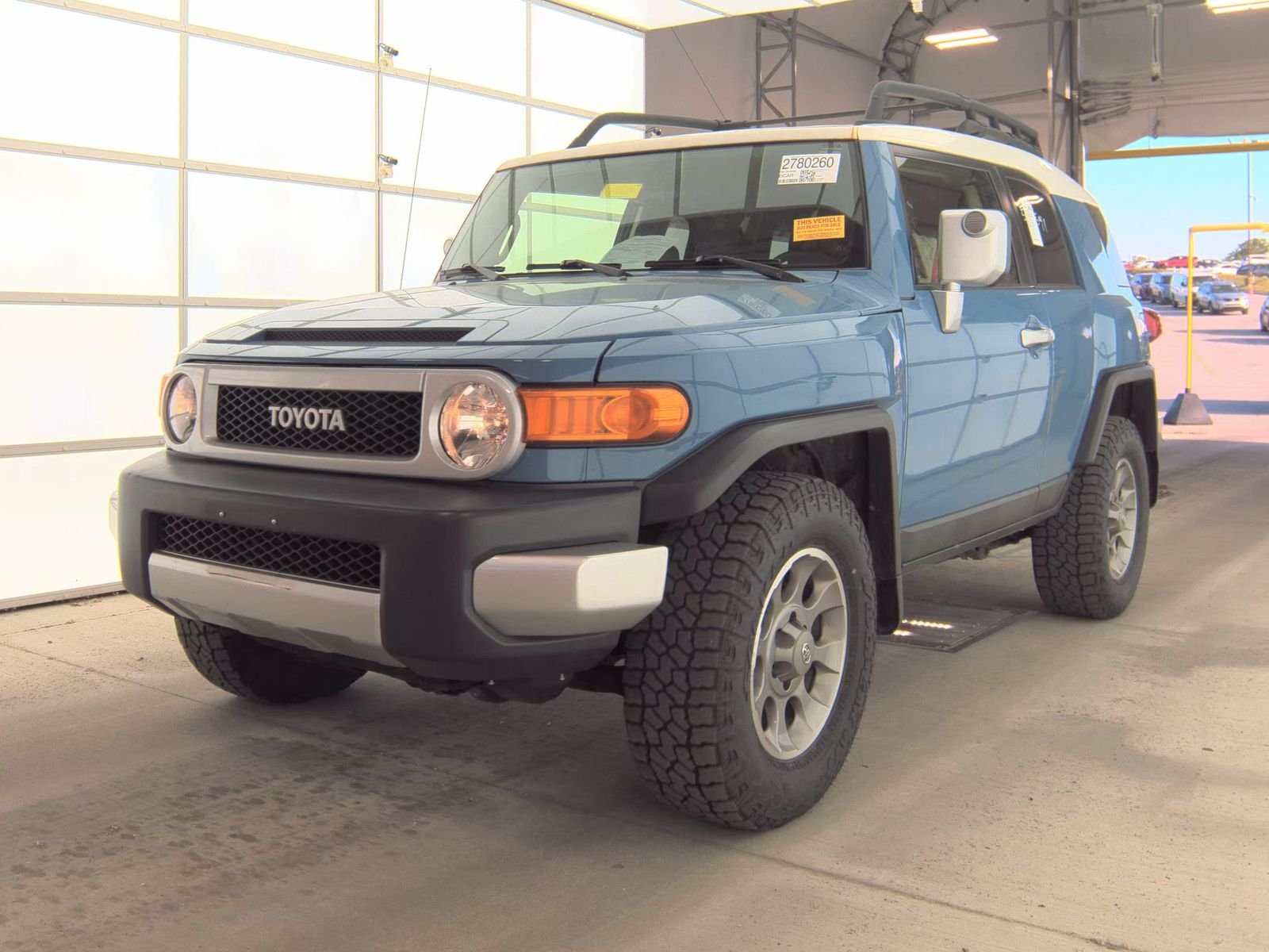 2012 Toyota FJ Cruiser w/Rear Doors
