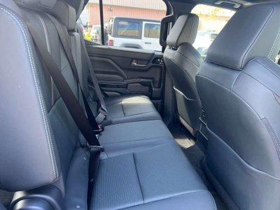 2026 Toyota 4Runner Limited Hybrid AWD 2.4L Gas AT