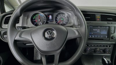 2016 Volkswagene Golf SE