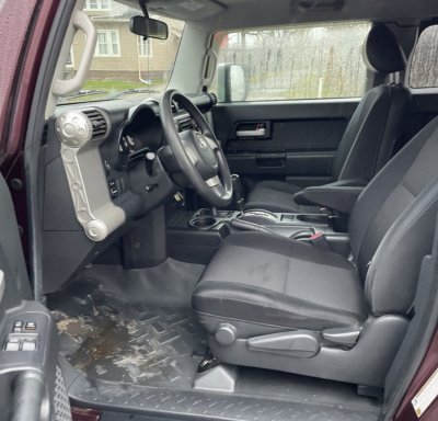 2007 Toyota FJ Cruiser w/Rear Doors