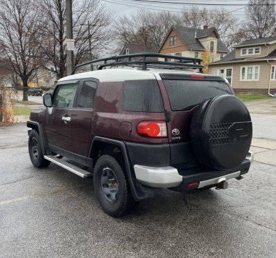 2007 Toyota FJ Cruiser w/Rear Doors