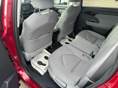 2022 Toyota Highlander LE AWD V6