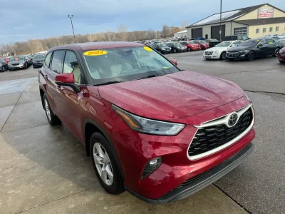 2022 Toyota Highlander LE AWD V6
