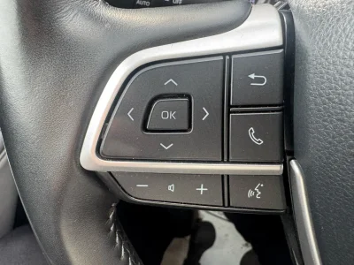 2022 Toyota Highlander LE AWD V6