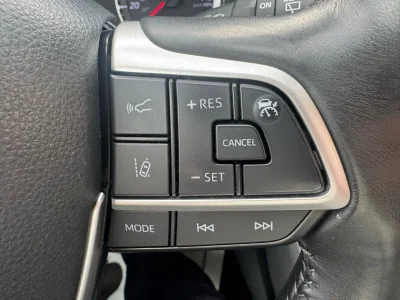 2022 Toyota Highlander LE AWD V6