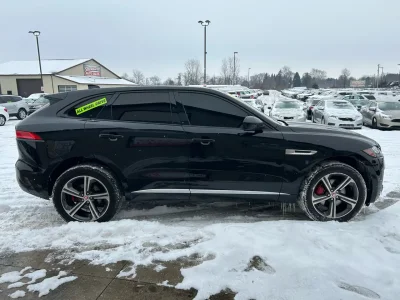 2019 Jaguar F-Pace S