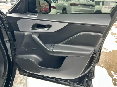 2019 Jaguar F-Pace S