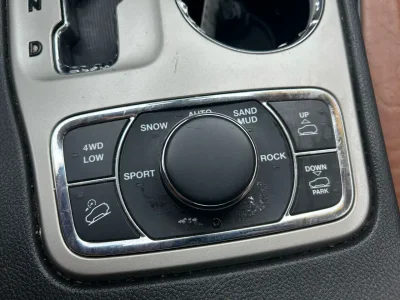 2011 Jeep Grand Cherokee Overland 4WD