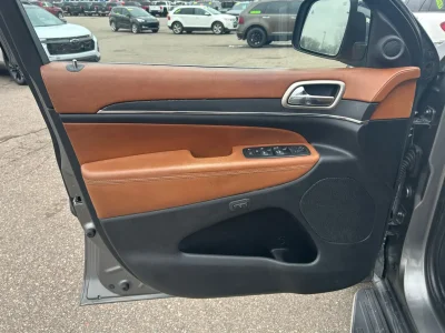 2011 Jeep Grand Cherokee Overland 4WD