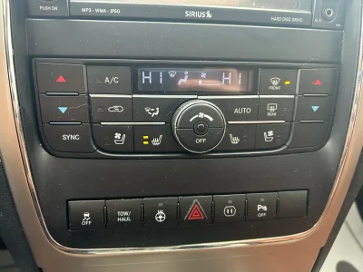 2011 Jeep Grand Cherokee Overland 4WD