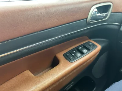 2011 Jeep Grand Cherokee Overland 4WD