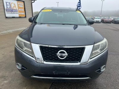 2013 Nissan Pathfinder SV 4WD
