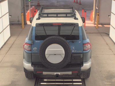 2012 Toyota FJ Cruiser w/Rear Doors