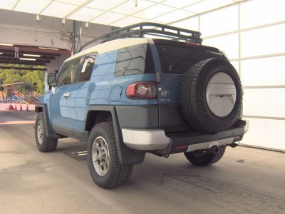 2012 Toyota FJ Cruiser w/Rear Doors
