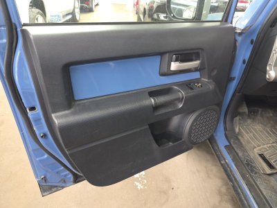 2012 Toyota FJ Cruiser w/Rear Doors