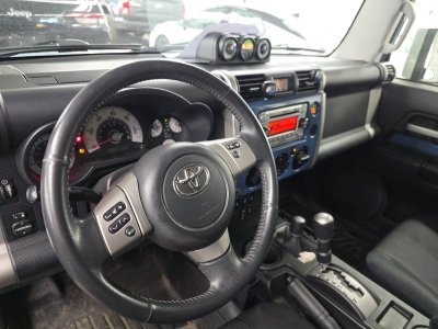 2012 Toyota FJ Cruiser w/Rear Doors