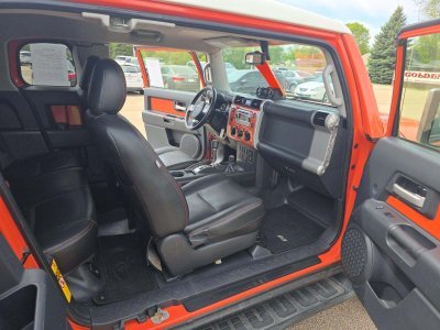 2014 Toyota FJ Cruiser w/Rear Doors