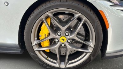 2022 Ferrari Roma Base