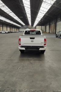 2026 Nissan Navara Double Cab SE Plus 4×4 2.5L Diesel 6-Speed MT 160bhp w/ 403 NM Torque