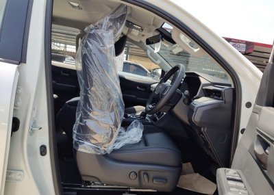 2026 TOYOTA HILUX TRAVO EV DOUBLE CAB 4WD AT White