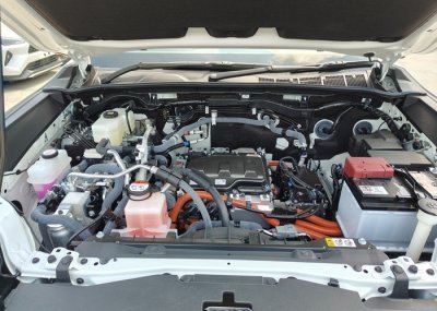 2026 TOYOTA HILUX TRAVO EV DOUBLE CAB 4WD AT White