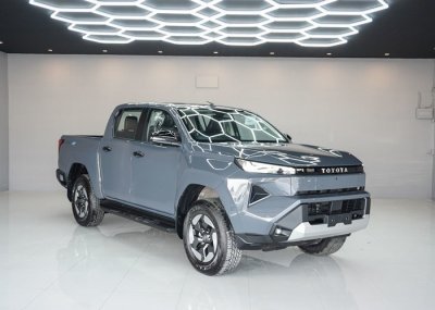 2026 TOYOTA HILUX TRAVO EV DOUBLE CAB 4WD AT Gray