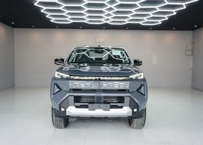 2026 TOYOTA HILUX TRAVO EV DOUBLE CAB 4WD AT Gray