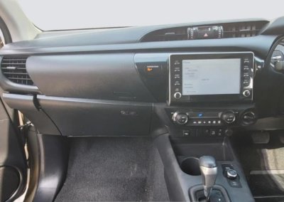 2025 TOYOTA Hilux PICK UP 2.8 4WD AT Green