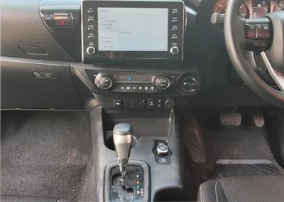 2025 TOYOTA Hilux PICK UP 2.8 4WD AT Green