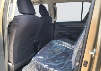 2025 TOYOTA Hilux PICK UP 2.8 4WD AT Green
