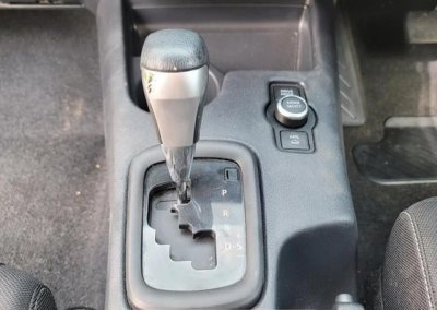 2025 TOYOTA Hilux PICK UP 2.8 4WD AT Green