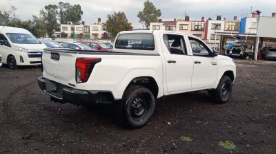 Toyota Hilux Standard