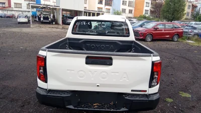 Toyota Hilux Standard