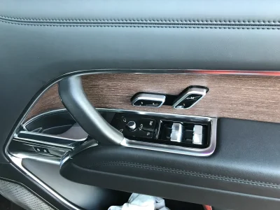 2022 RHD Land Rover Range Rover LWB P400 HSE AWD 3.0L Turbo Gas 8-Speed AT 400bhp