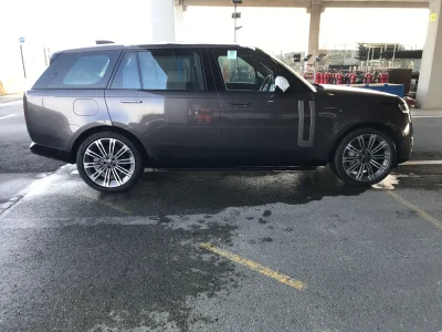 2022 RHD Land Rover Range Rover LWB P400 HSE AWD 3.0L Turbo Gas 8-Speed AT 400bhp
