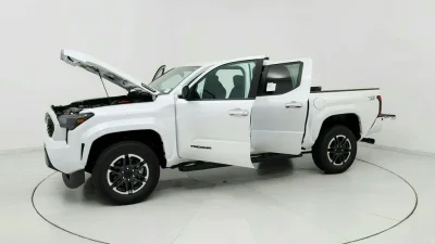 New 2025 Toyota Tacoma Hybrid TRD Sport