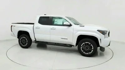 New 2025 Toyota Tacoma Hybrid TRD Sport