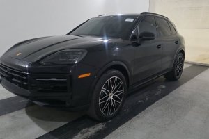 2024 Porsche Cayenne S