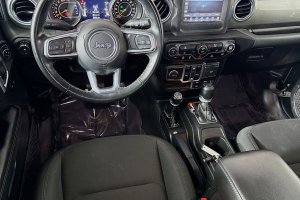 2021 Jeep Wrangler UNLIMITED SAHARA - Image 7