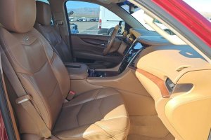 2016 Cadillac Escalade - Image 9