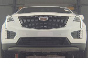 2025 Cadillac XT5 - Image 3