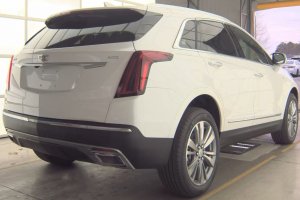 2025 Cadillac XT5 - Image 5
