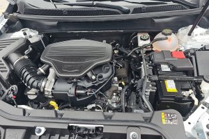 2025 Cadillac XT5 - Image 11