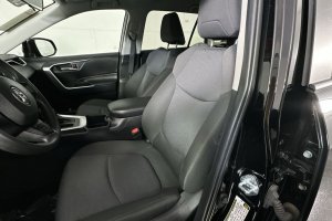 2025 Toyota RAV4 - Image 8