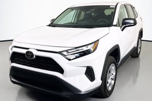 2024 Toyota RAV4 - Image 3