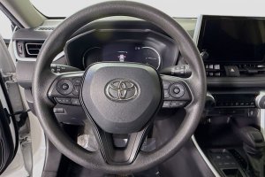 2024 Toyota RAV4 - Image 5