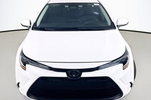 2025 Toyota Corolla - Image 2