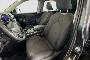 2025 Toyota Highlander - Image 11