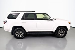 2024 Toyota 4Runner - Image 5
