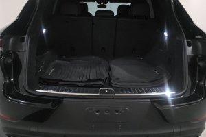 2024 Porsche Cayenne S - Image 10